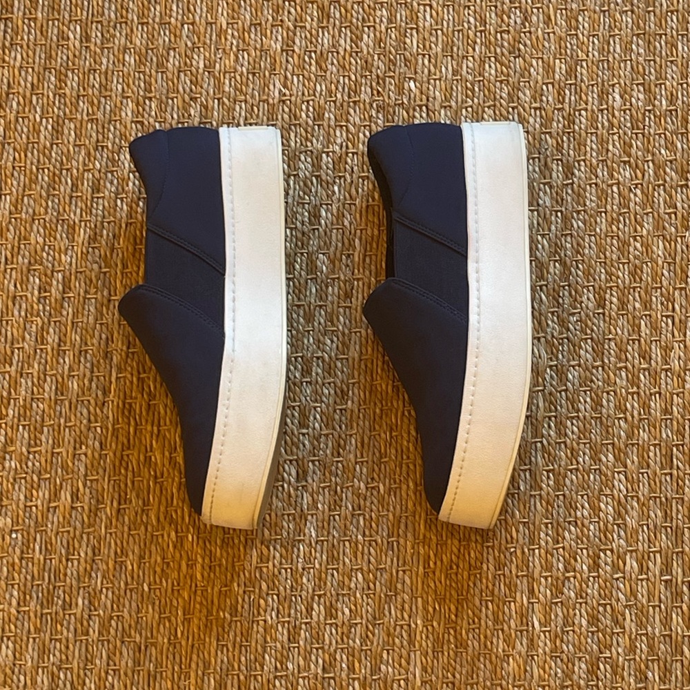 Vince Navy Slip-On Platform Sneaker | SZ US 6.5 / EU 36.5 - Picture 3 of 7